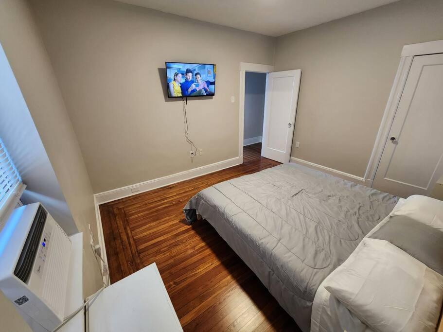 Elegant 2 Bed Gem! Mins From Nyc Leilighet Union City Eksteriør bilde